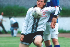 \"Нефтяник\" - \"Портовик\". 2001 год.