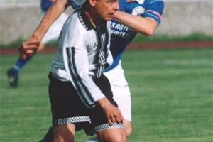 \"Нефтяник\" - \"Портовик\". 2001 год.