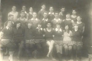 Одни из первых физкультурников Охи. Фото сделано 30 октября 1931 года. 