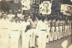Открытие соревнований общества "Динамо". г. Александровск, около 1935 года. 