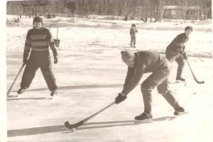 Тренировка хоккеистов, конец 1950-х годов 