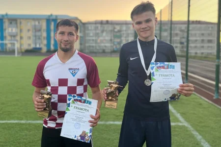 «Шахтерск» стал чемпионом УГО по футболу