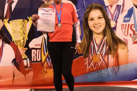 Лариса Жук завоевала две медали чемпионата России по легкой атлетике среди ветеранов