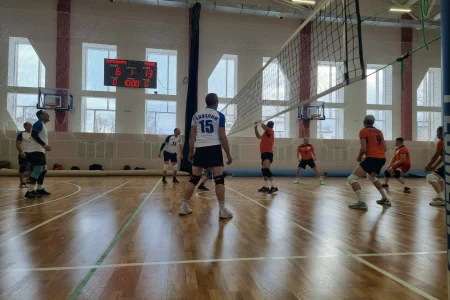 Шесть команд ветеранов участвовали в «Турнире памяти»