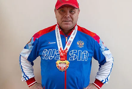 Островные тяжелоатлеты завоевали пять медалей на чемпионате страны среди ветеранов