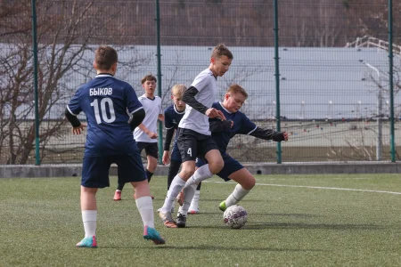 Юные сахалинцы разыгрывают награды «Кожаного мяча» Школьной футбольной лиги