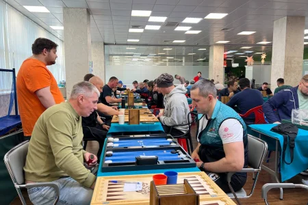 Константин Иноземцев и Алина Костык – чемпионы области по длинным нардам