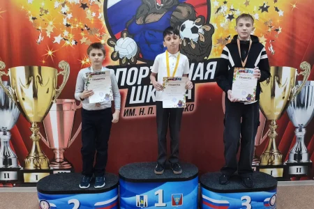 Белая ладья Углегорска