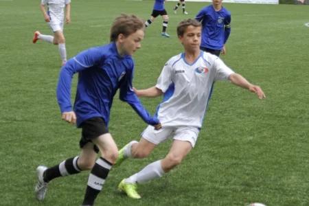 Команды ОГАУ «ФК «Сахалин» лидируют в первенстве области