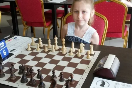 Алиса Маринина разделила 10-е место на детском Кубке России по шахматам