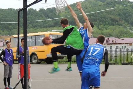 С «Демократией» не поспоришь!