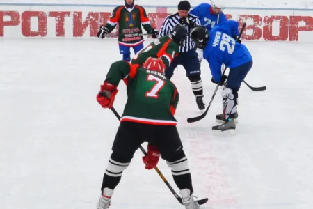 «Тымь» стала победительницей хоккейного турнира в Тымовске