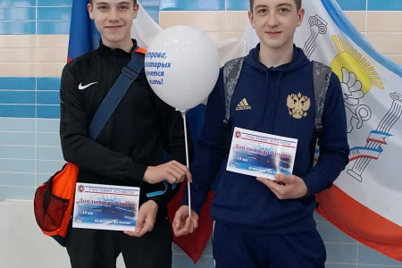 В бассейне Корсакова «Доплыли до Крыма»