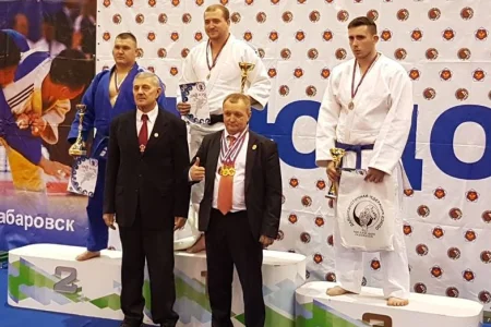 Сахалинские дзюдоисты завоевали пять золотых медалей чемпионата ДФО в Хабаровске