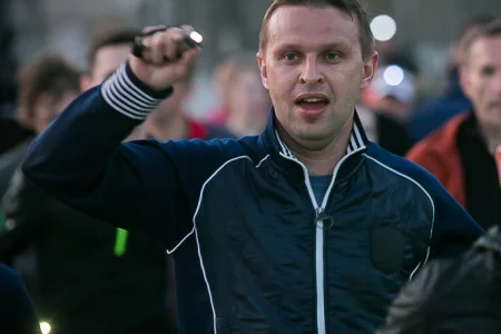 Жителей и гостей островной столицы приглашают на акцию «Бегущие огни»