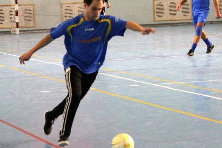 Чемпионат Ногликского района по мини-футболу выиграл «Олимпик»