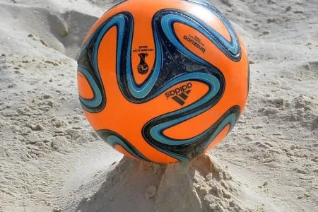 В Холмском районе состоится турнир по пляжному футболу