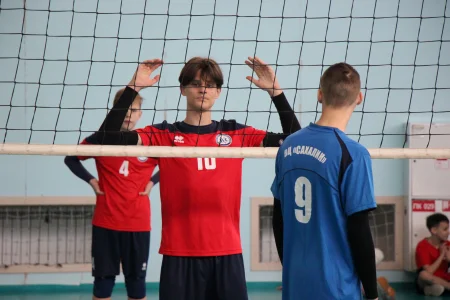 17 команд вышли на старт первенства области по волейболу