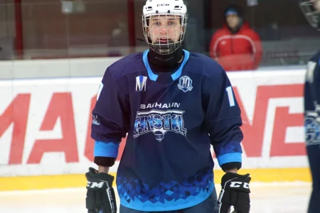 «Кристалл» и «Сибирь-2006» обменялись победами