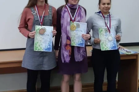 Дарья Хохлова и Константин Сек завоевали золотые медали чемпионата Дальневосточного федерального округа по быстрым шахматам