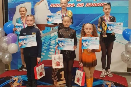 Островные фигуристы отличились на первенстве Приморья