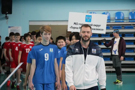 Тринадцать команд вышли на старт юношеского первенства области