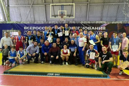 Островные тяжелоатлеты взялись за штангу