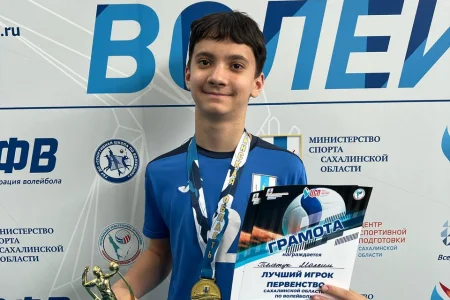 В первенстве области победили команды из островной столицы