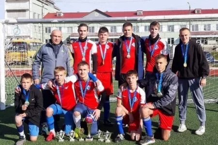 Футболисты из Тымовска победили на турнире в Ногликах