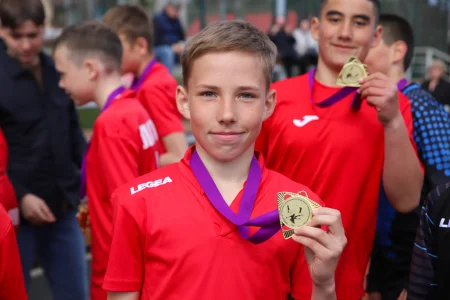 На Сахалине выявили победителей областного этапа турнира «Кожаный мяч»