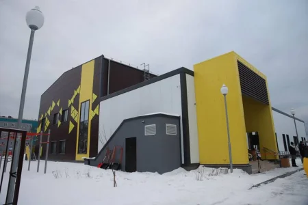 В Горнозаводске открылся крытый универсальный спортивный комплекс
