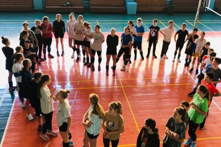 Сахалинские волейболисты завершили УТС в Иркутске