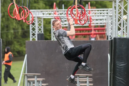 Александр Артюкевич завоевал бронзу на международных гонках с препятствиями