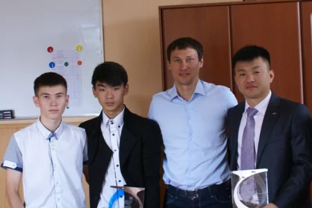 Олег Саитов поздравил победителя и призера Спартакиады учащихся России