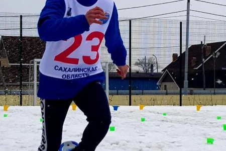 «Особенные» атлеты островного региона состязались в беге на снегоступах