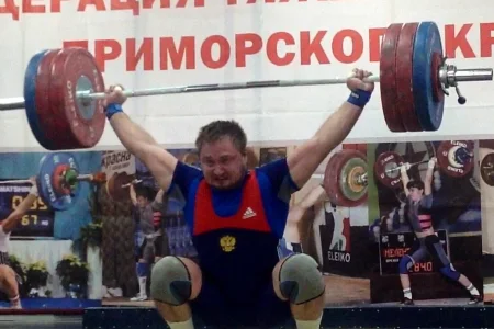 Восемь наиболее значимых выступлений островных тяжелоатлетов