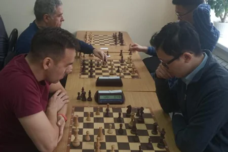 Константин Сек стал победителем праздничного блиц-турнира