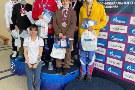 Сахалинские пловцы завоевали 64 медали чемпионата и первенства ДФО