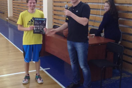 В Южно-Сахалинске стартовал муниципальный этап чемпионата Школьной баскетбольной лиги «КЭС-Баскет» 