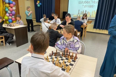 Брюнет пришел в ужас, или шахматный движ Шикотана