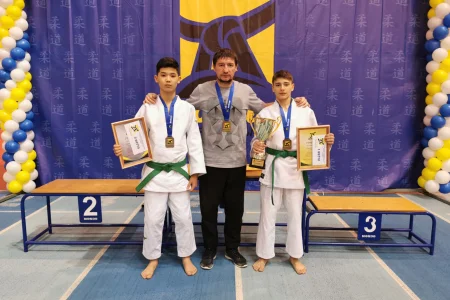 Воспитанники «СШ самбо и дзюдо» отличились на всероссийских соревнованиях в Иркутске
