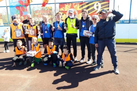 Бронзовые Пионеры