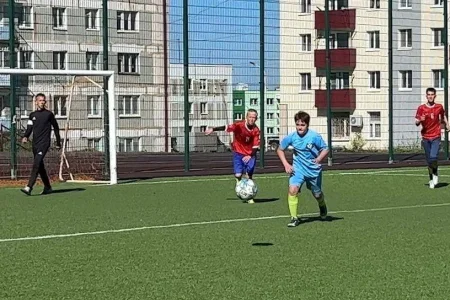 Хозяева площадки победили в обеих возрастных группах