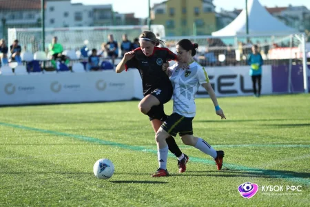 «Сахалиночка» проиграла в четвертьфинале по пенальти