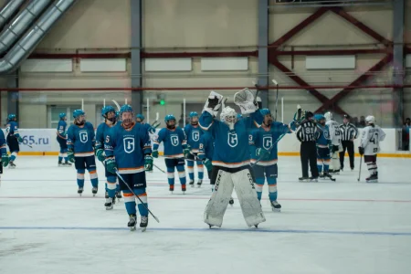 «Сахалин» с победы начал серию с «Белыми Медведицами»