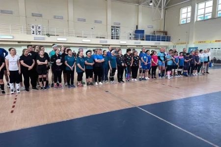 «ЦЕНТнеР УРАГАНА» смёл соперников на пути к победе