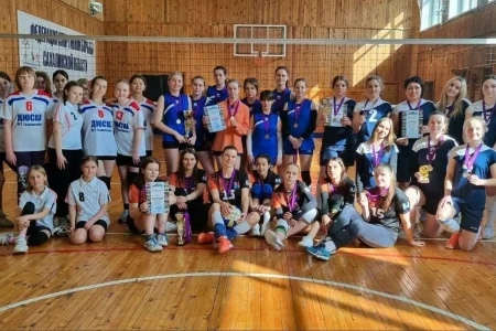 «Веста» выиграла турнир женских команд в Тымовске