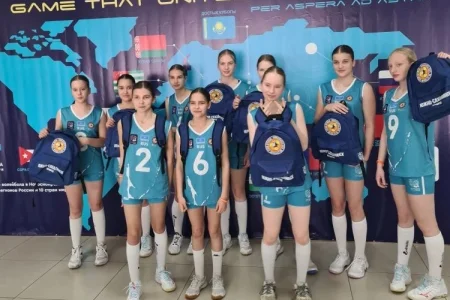 «Изумруд» победил волейболисток из Узбекистана