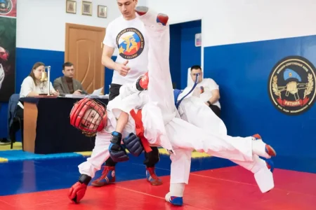 Допризывники сразились в армейском рукопашном бое и стрельбе