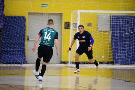 Десять команд оспаривают медали чемпионата ДФО